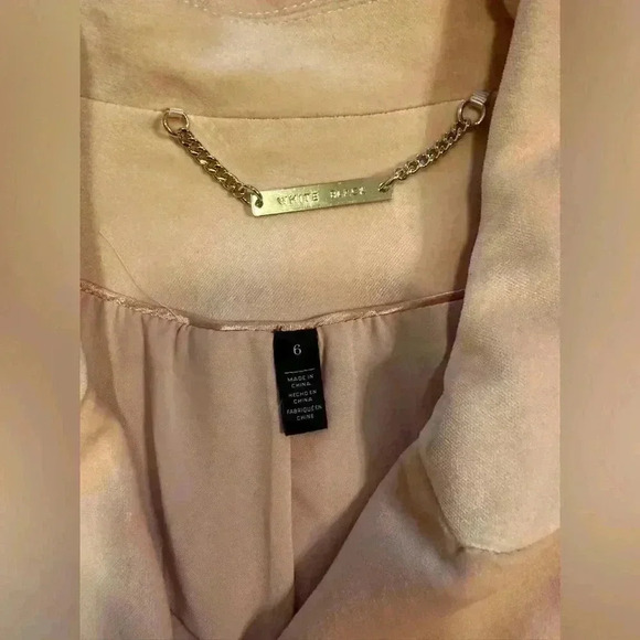 White House Black Market Pink Velvet Studio Blazer Size 6 - Picture 11 of 13